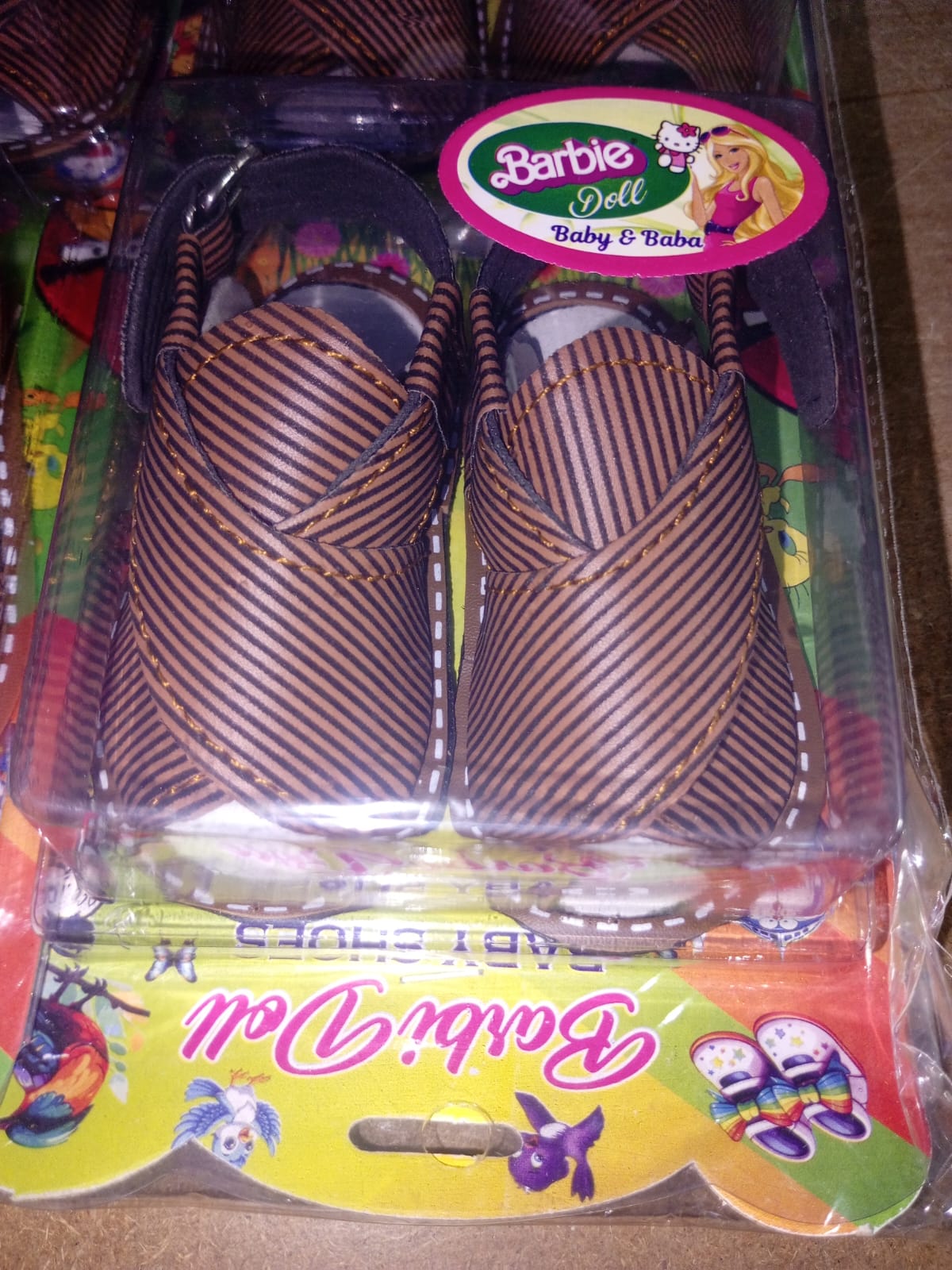 Men’s women’s kids sandals slippers