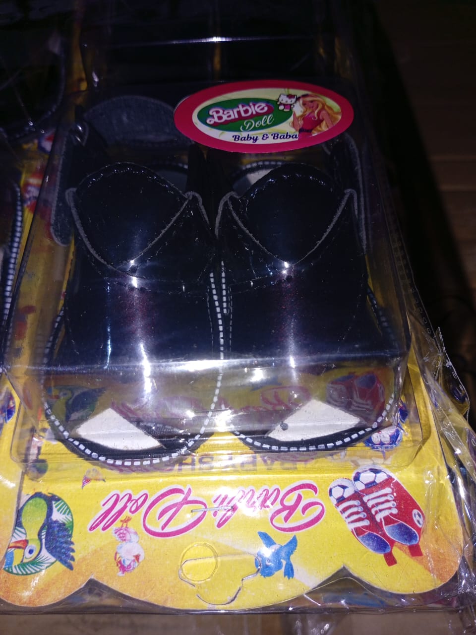 Men’s women’s kids slippers sandals