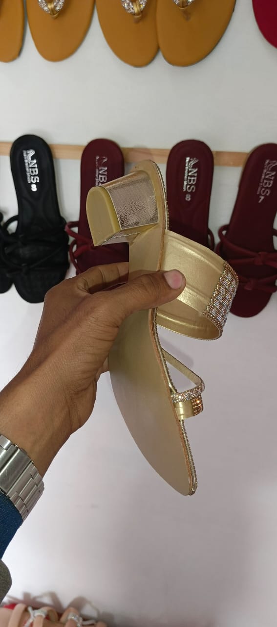 Women’s Flat Heels