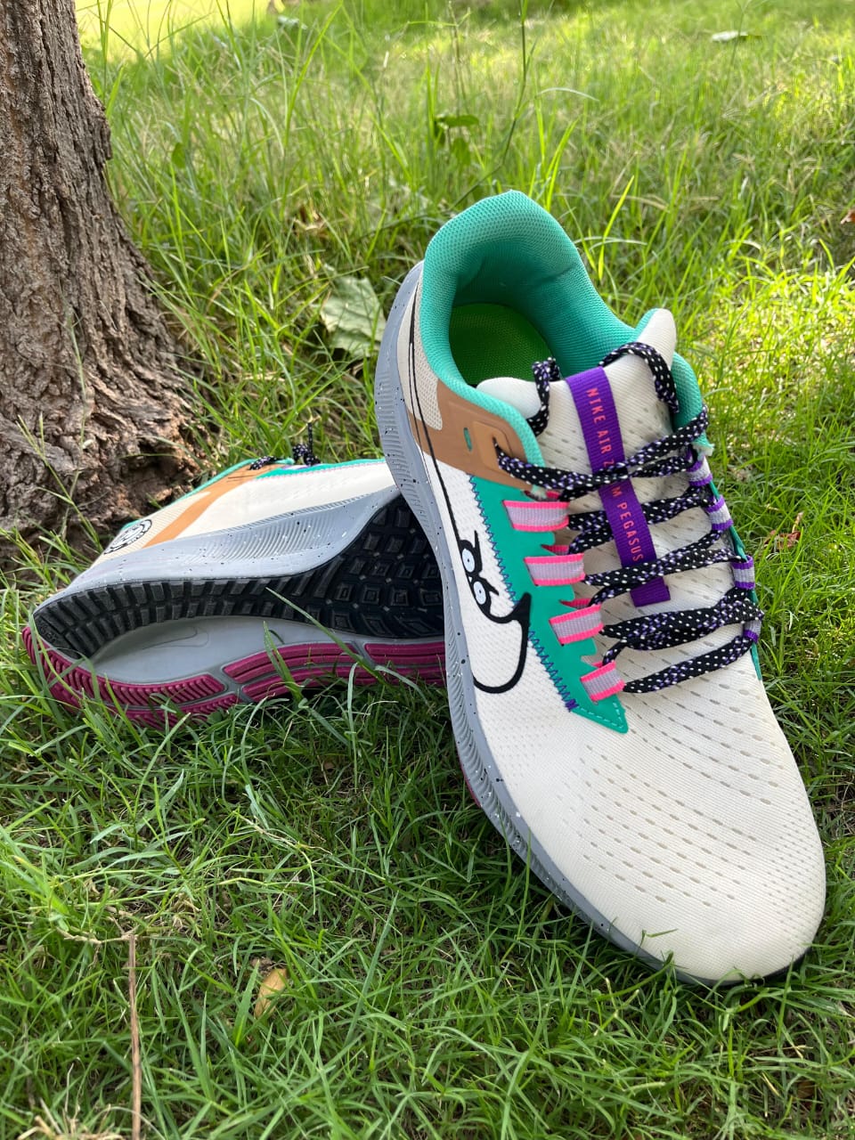 mens sneakers joggers