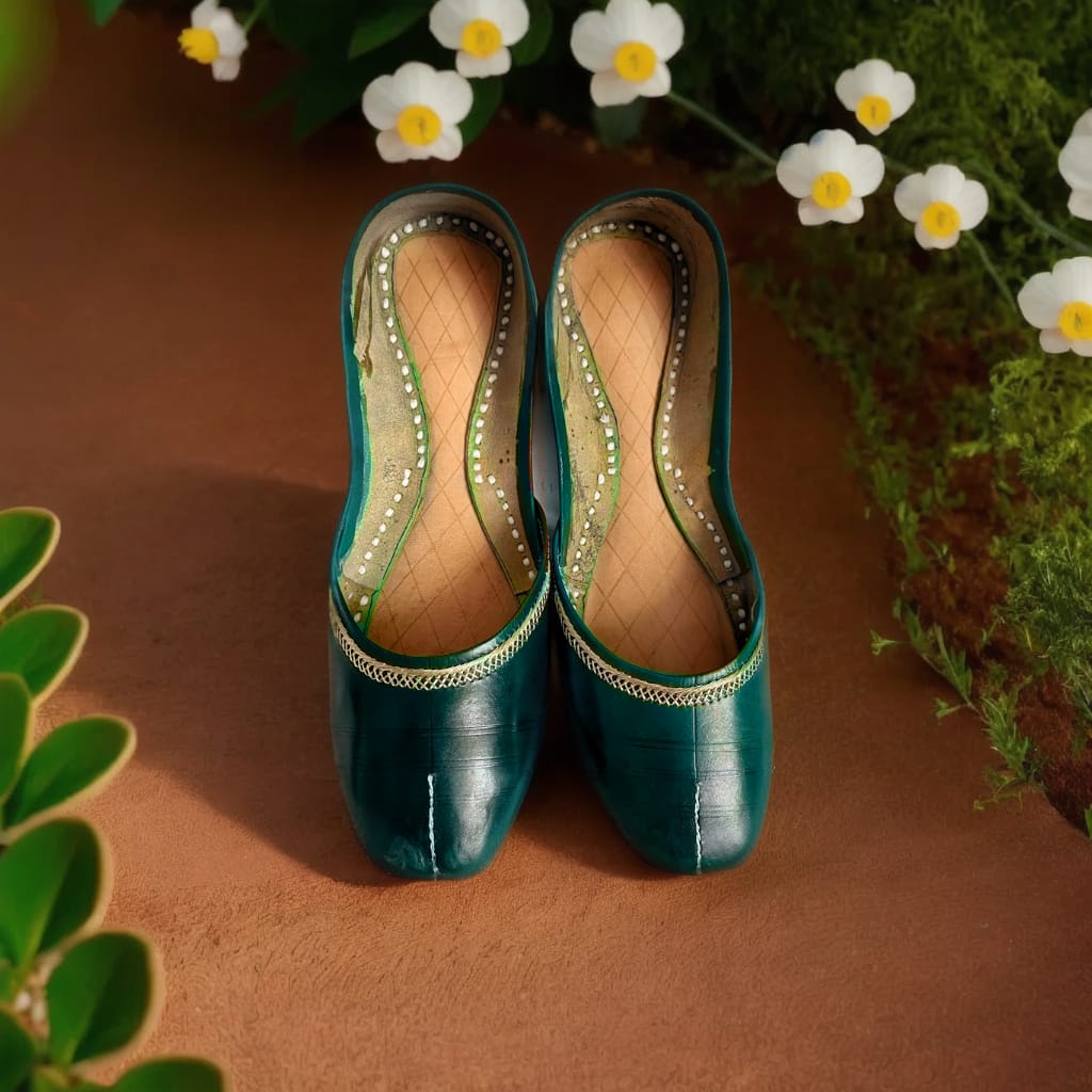 womens Khussa and cloth available