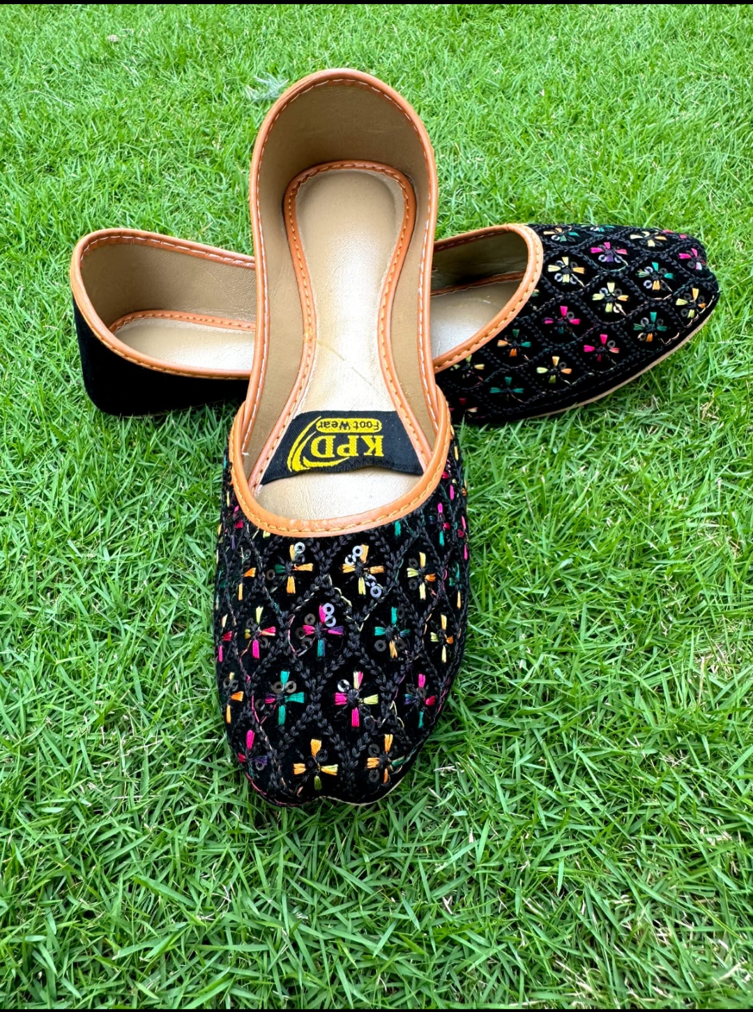 womens Handcraft blk Velvet Khussa