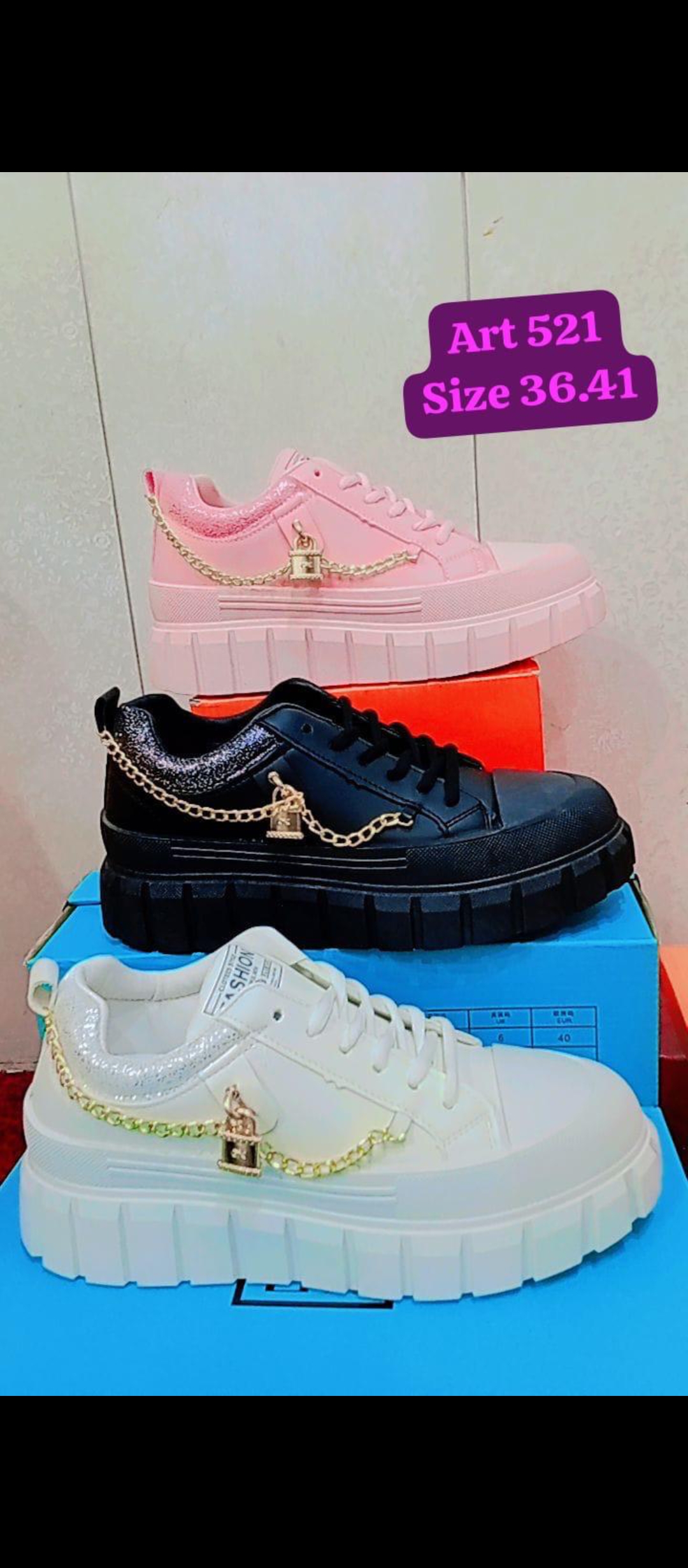 Women’s Ladies chain sneakers