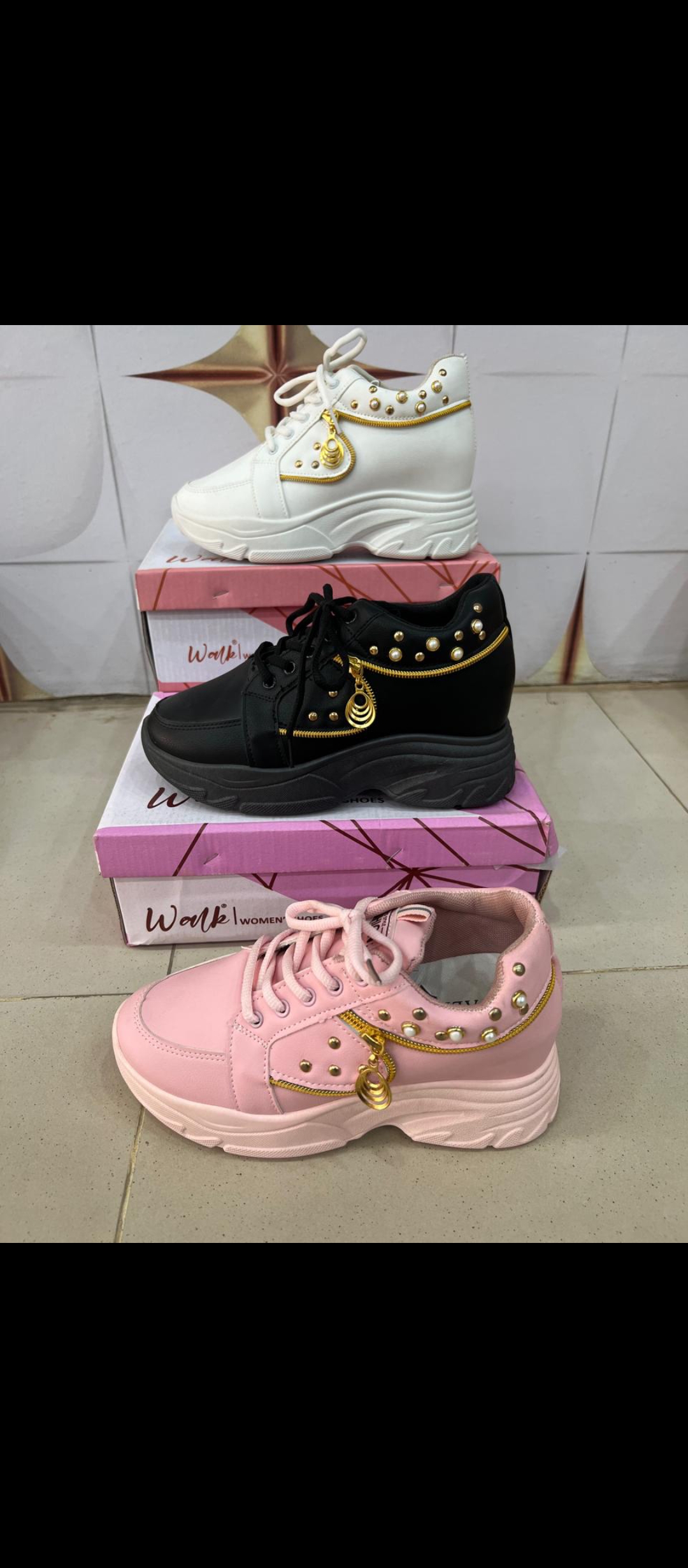 Women’s Ladies chain sneakers