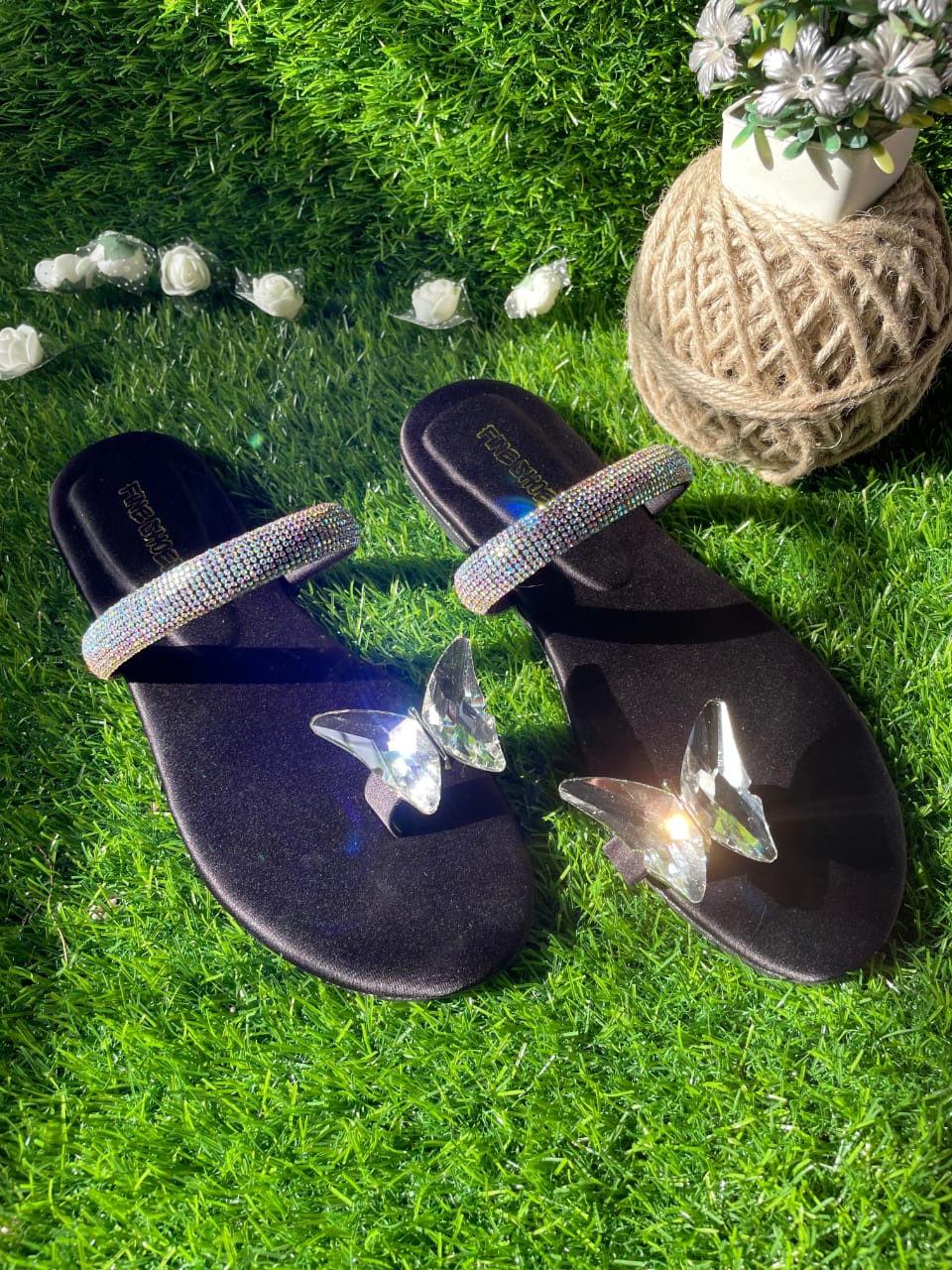 womens flat slippers