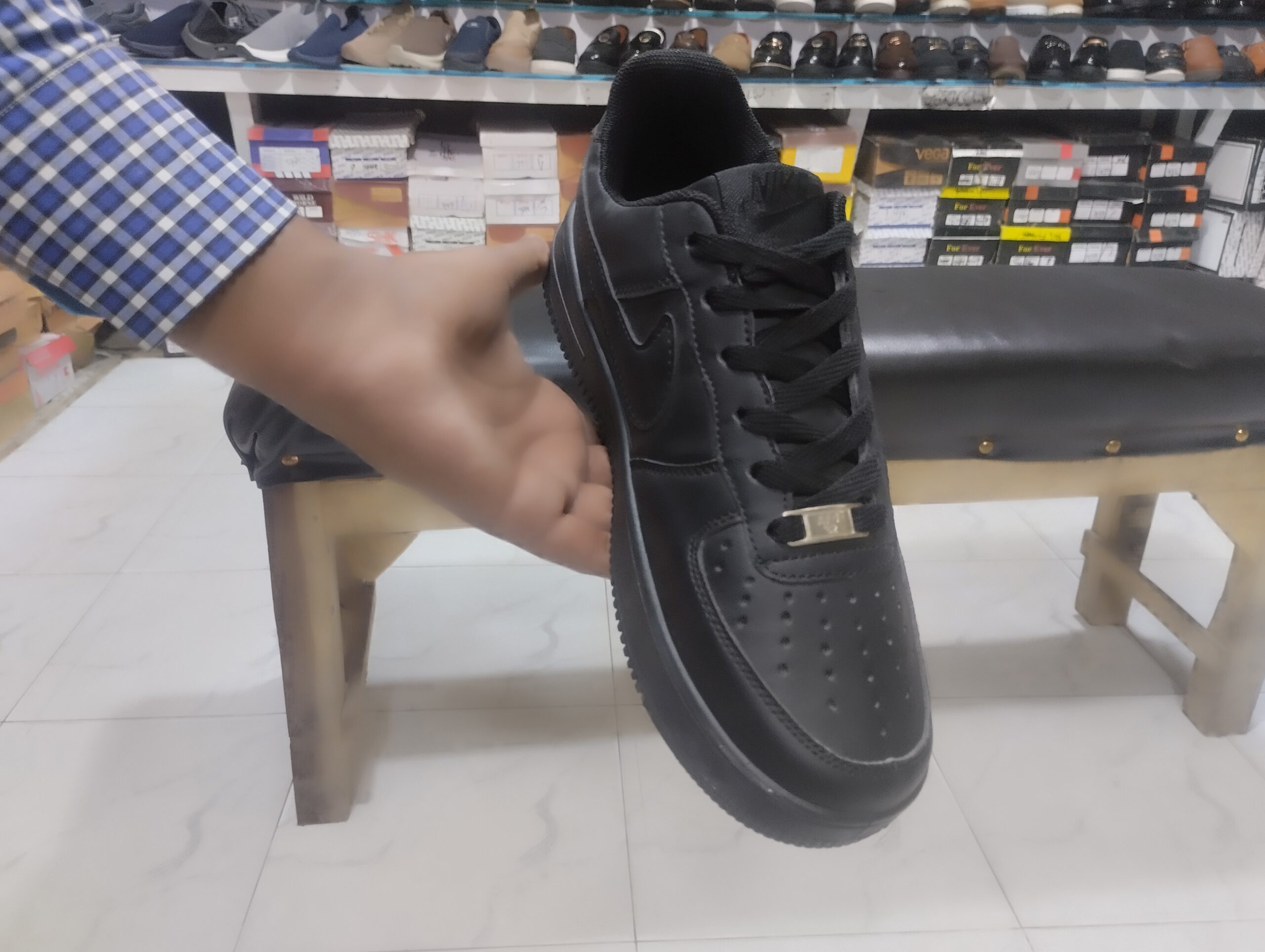 Nike shoes men’s sports joggers