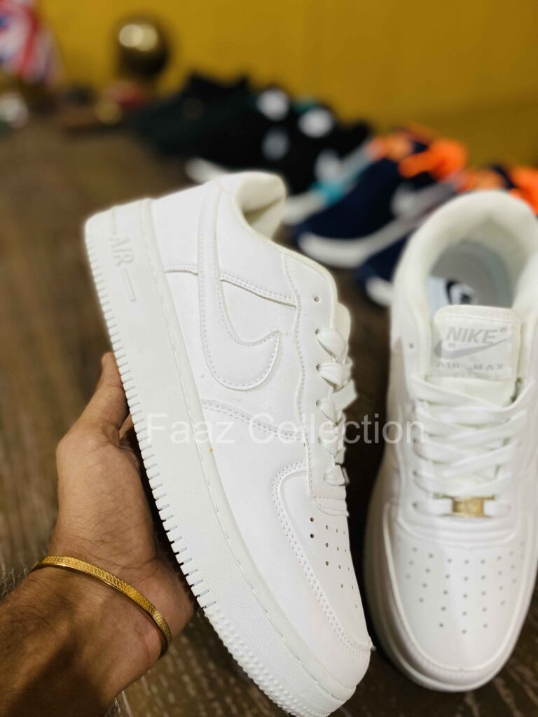 Men’s joggers sneakers