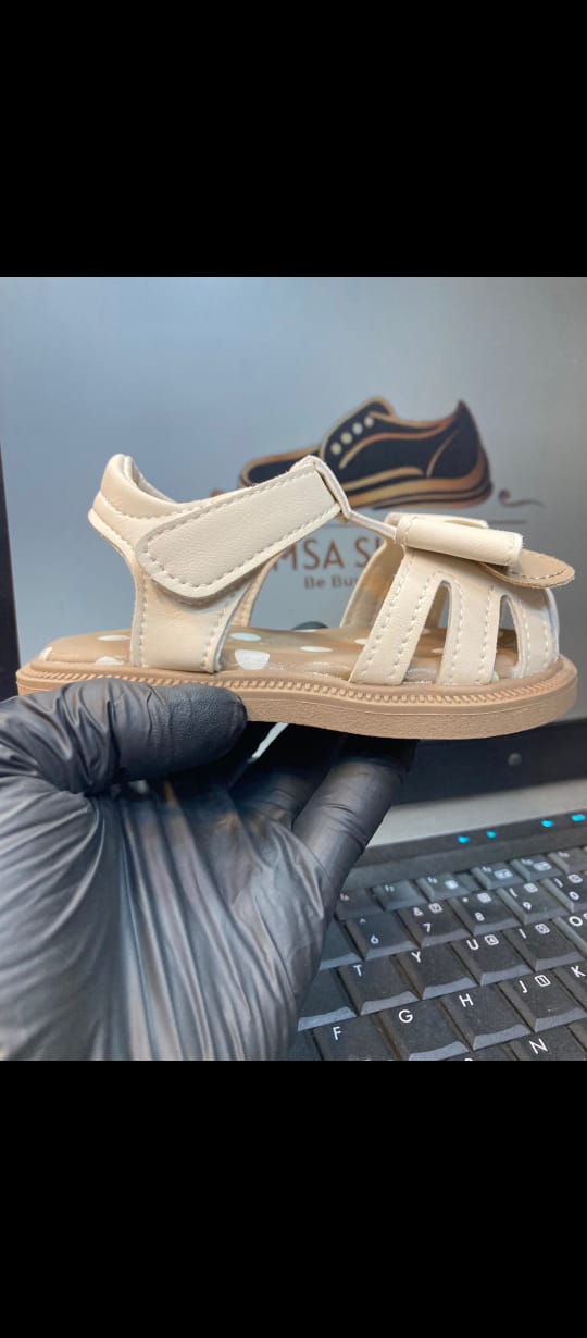 Kids sandals