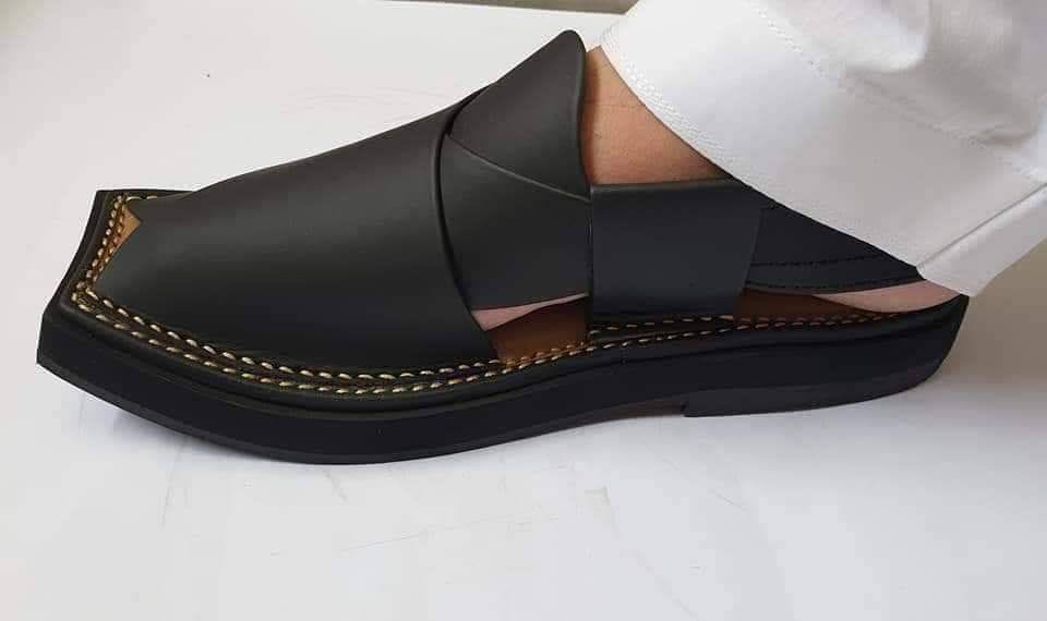 Kaptaan chappal mens