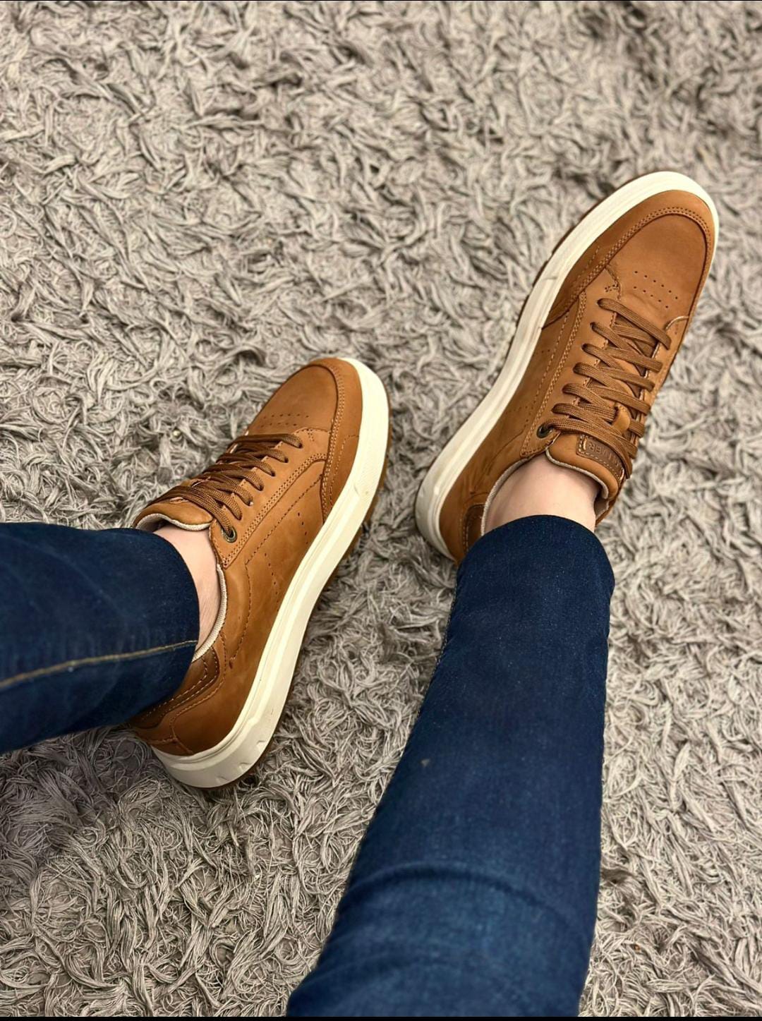 BR Sneaker👟mens casual loafers