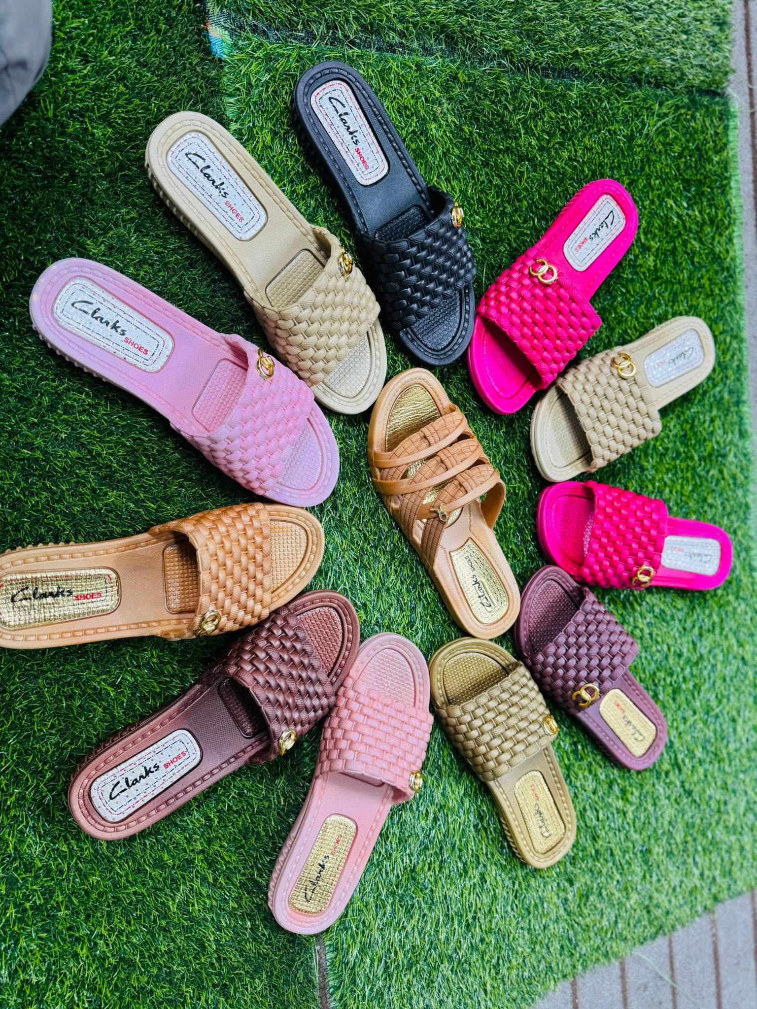 Women’s slippers👡 only for only whole sale