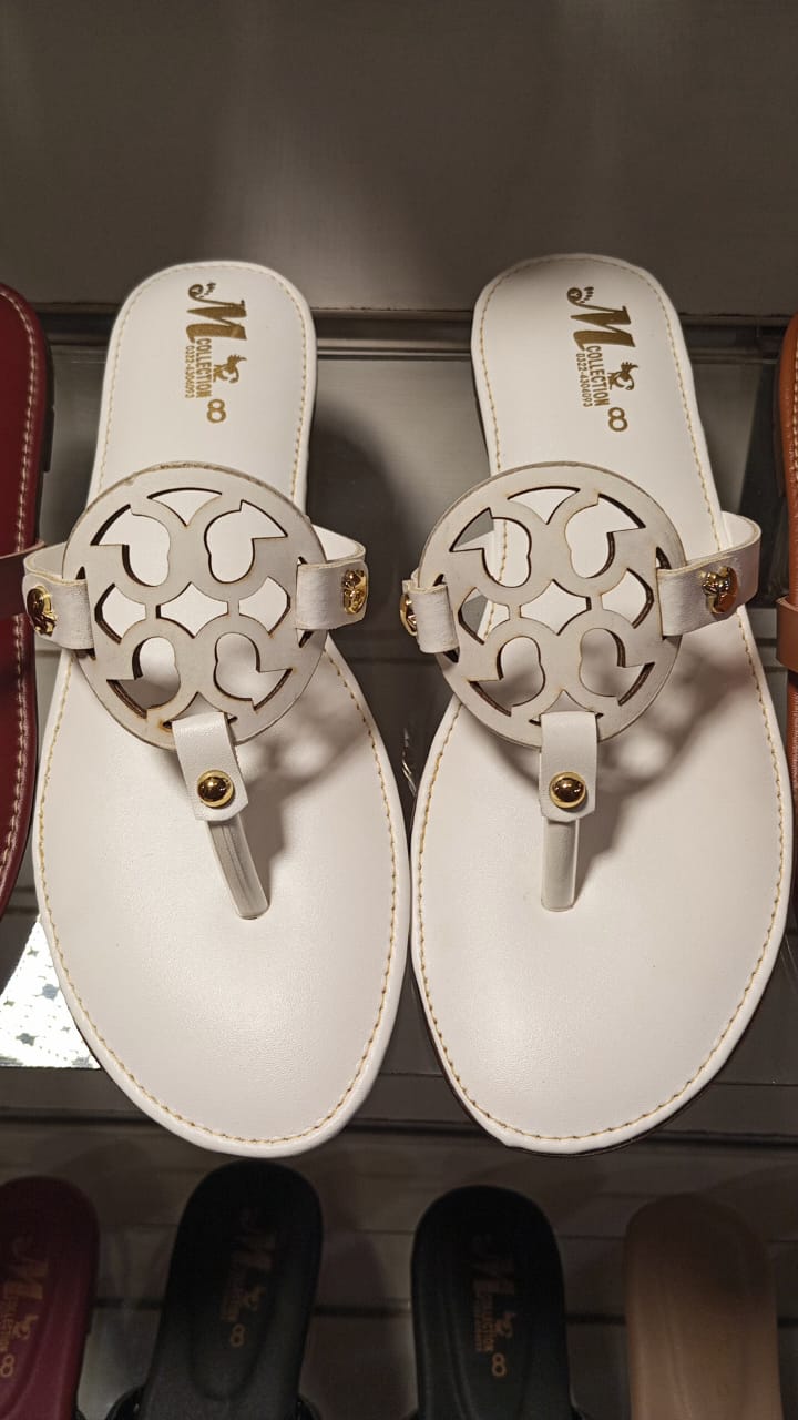 Women’s flats slippers