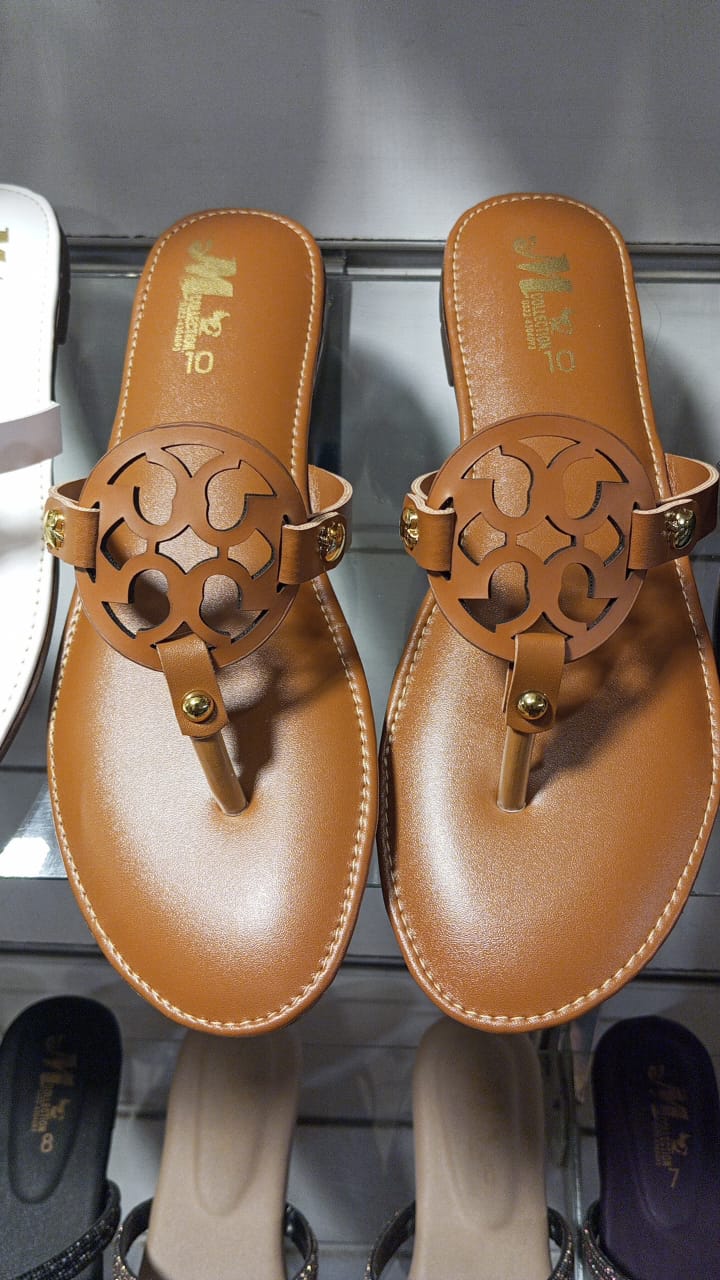 Women’s flats slippers