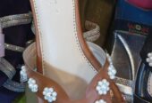 We deal all kind of ladies shoes