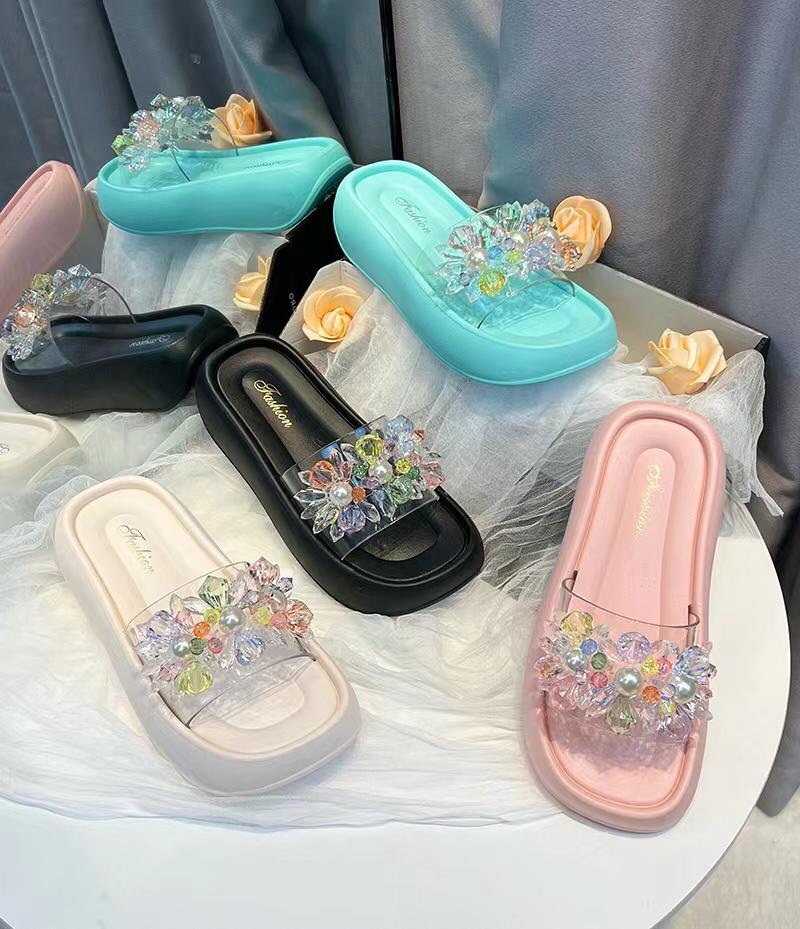 Imported Women’s Summer slippers