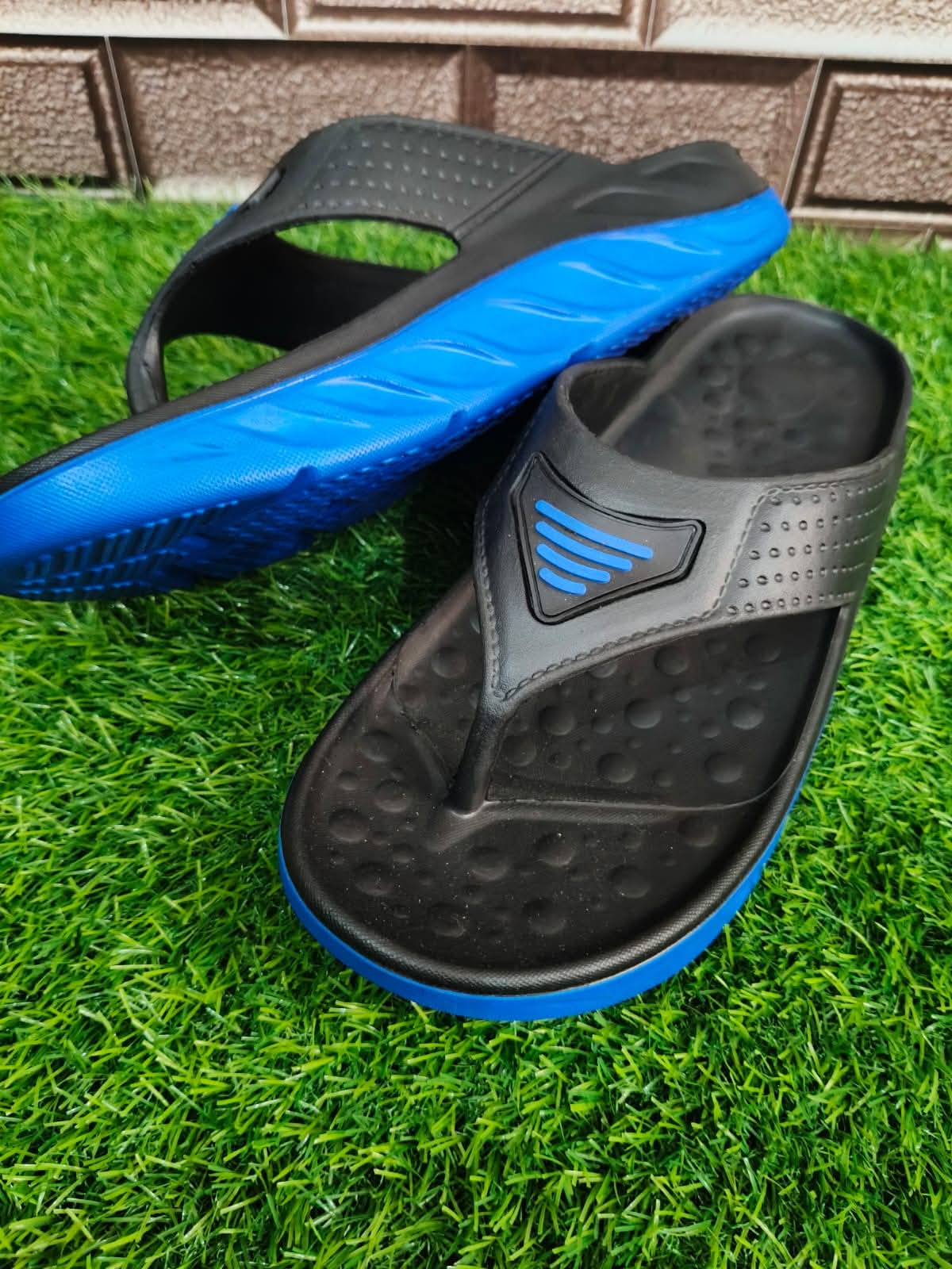 Men’s slippers Gents Barmi Chappal by Chawla.