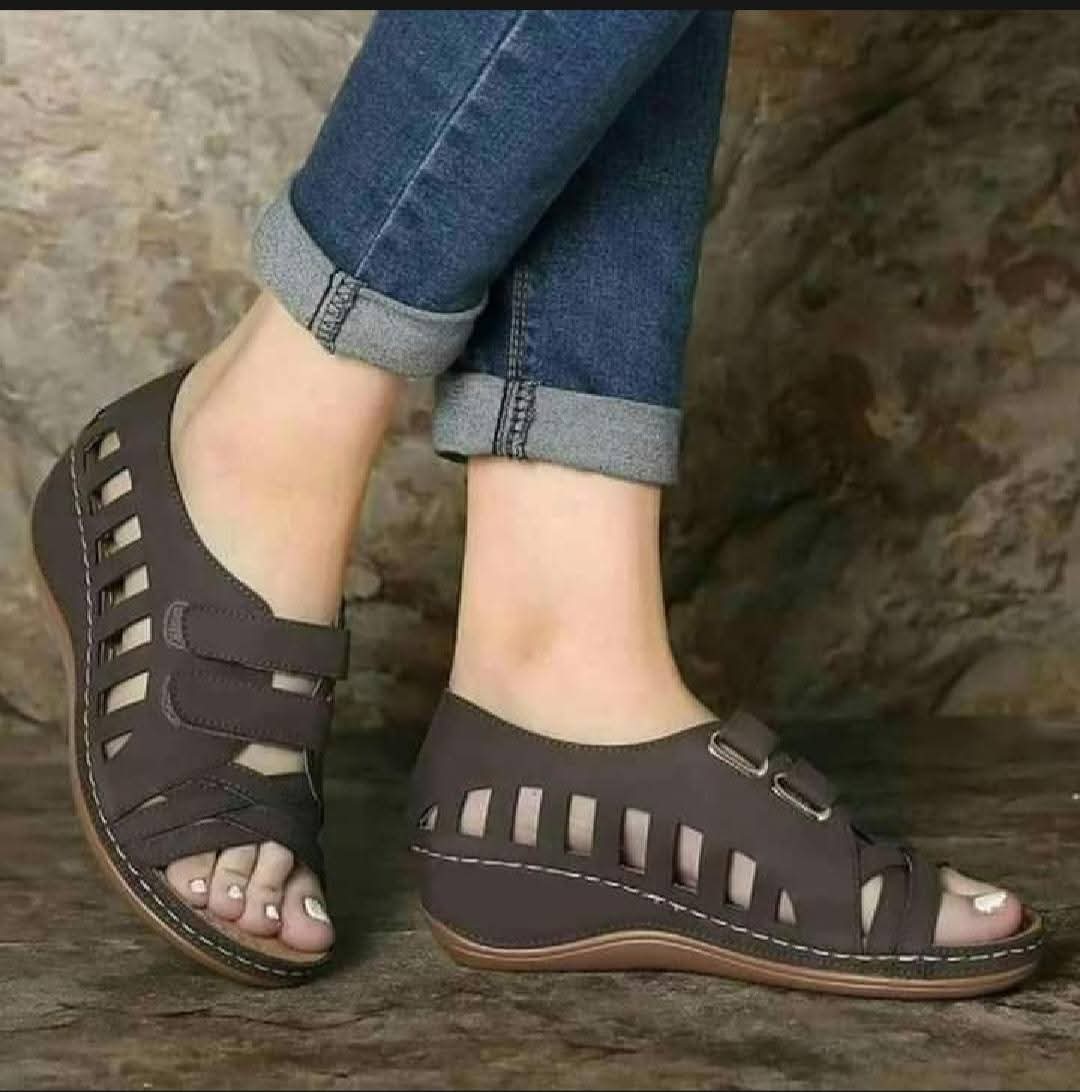 Stylish And Uniques Sandels For women