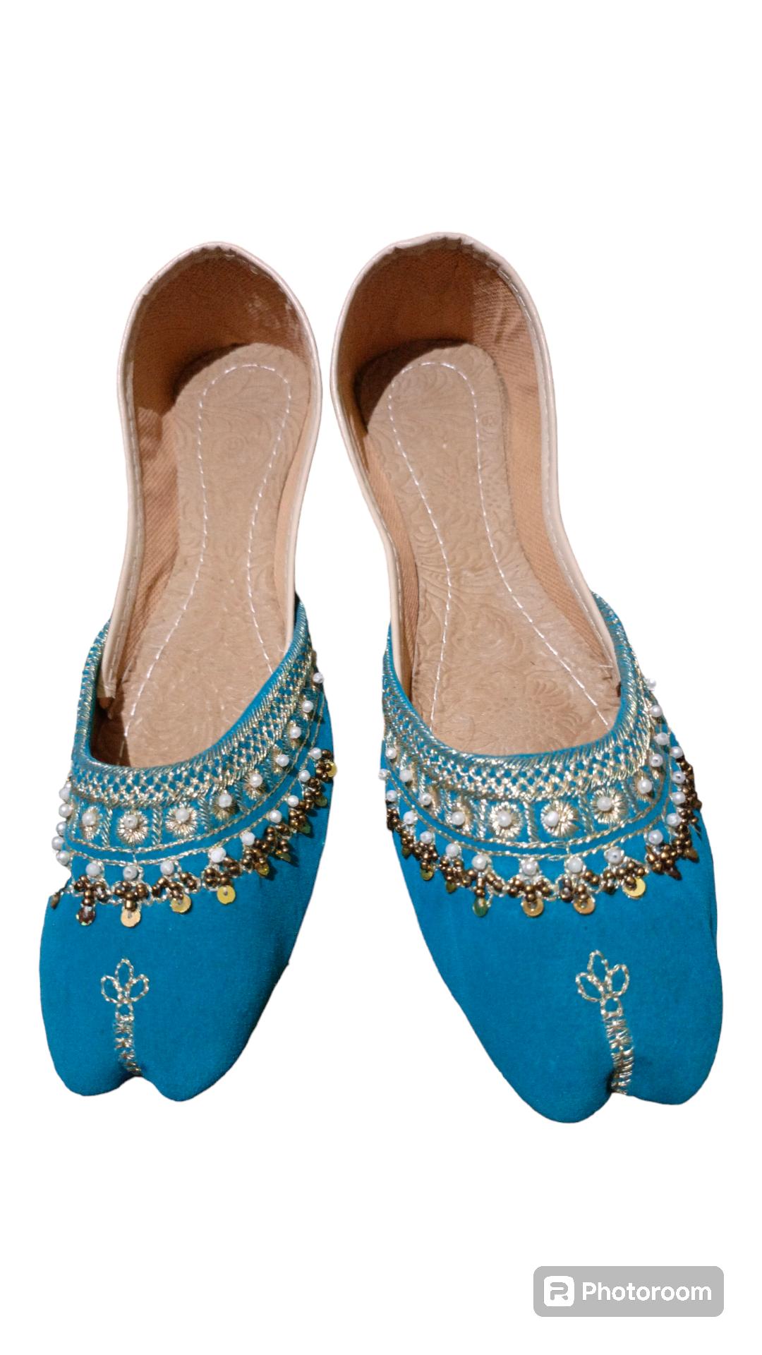 Women’s Khussa embroidery casting stone