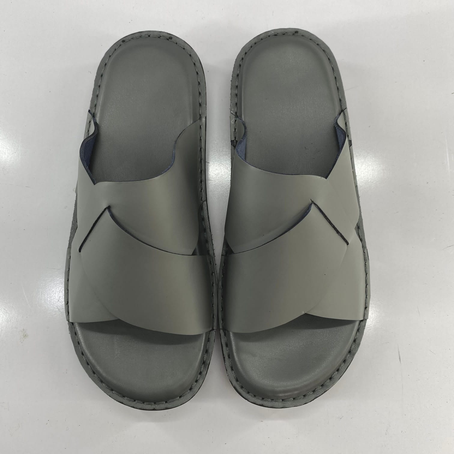 Mens slippers Medicated and comfortable easy to wear slipper
