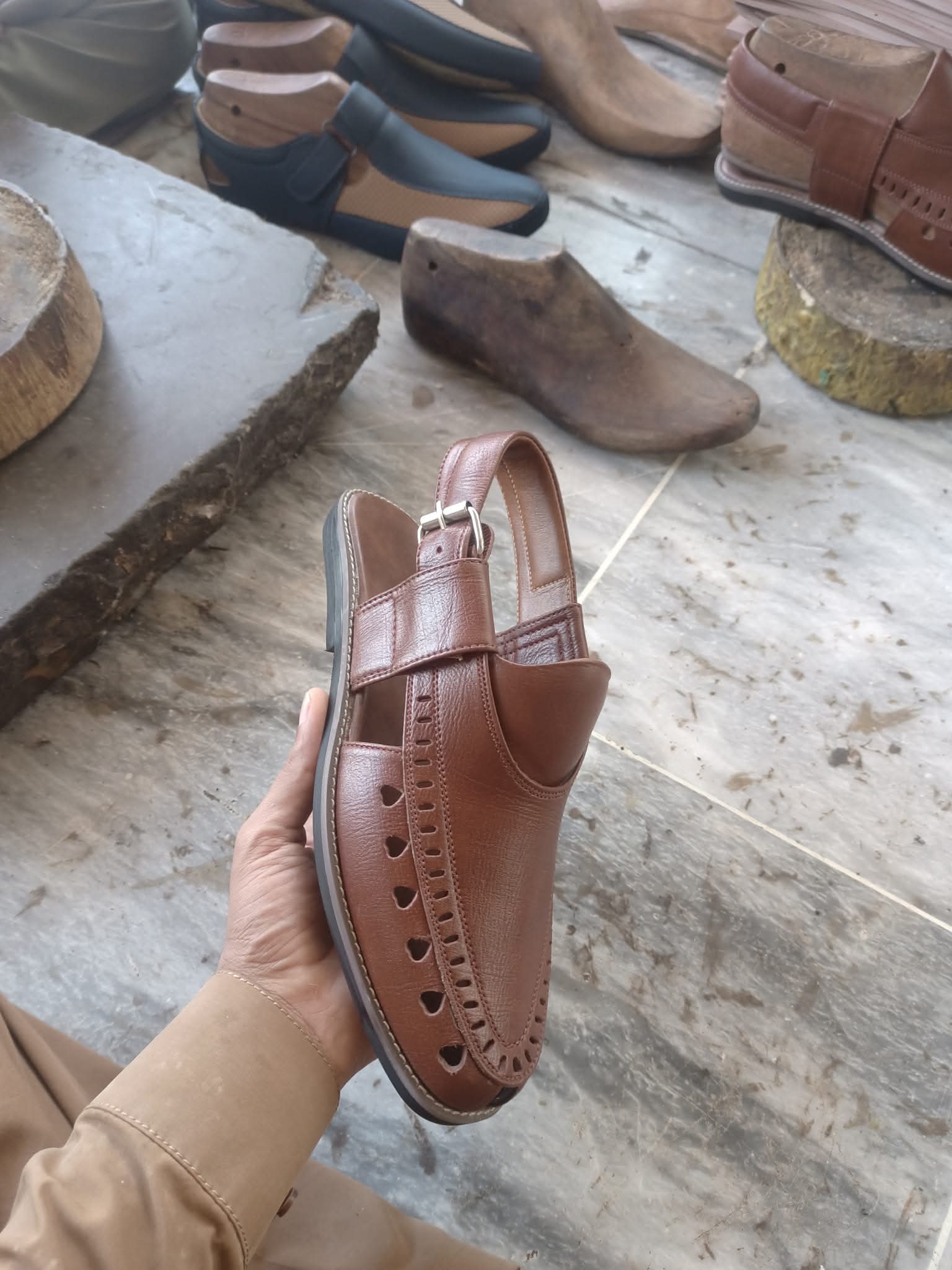 Men’s Peshawari chappal sandal styles