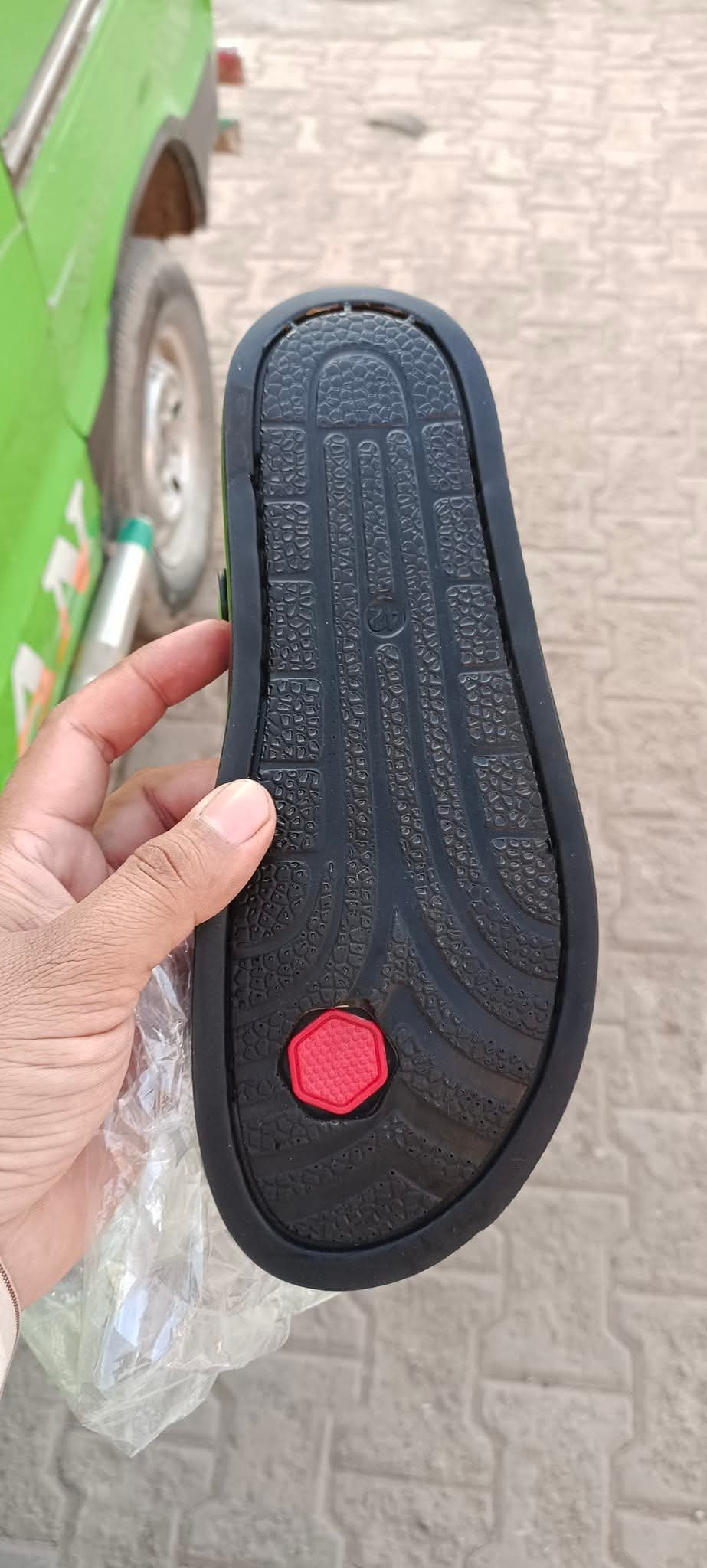 Men’s sandal only contact wholesale