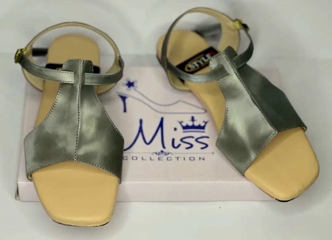 Womens Soft Sandals, Non-Slipped, Rubber Sole)