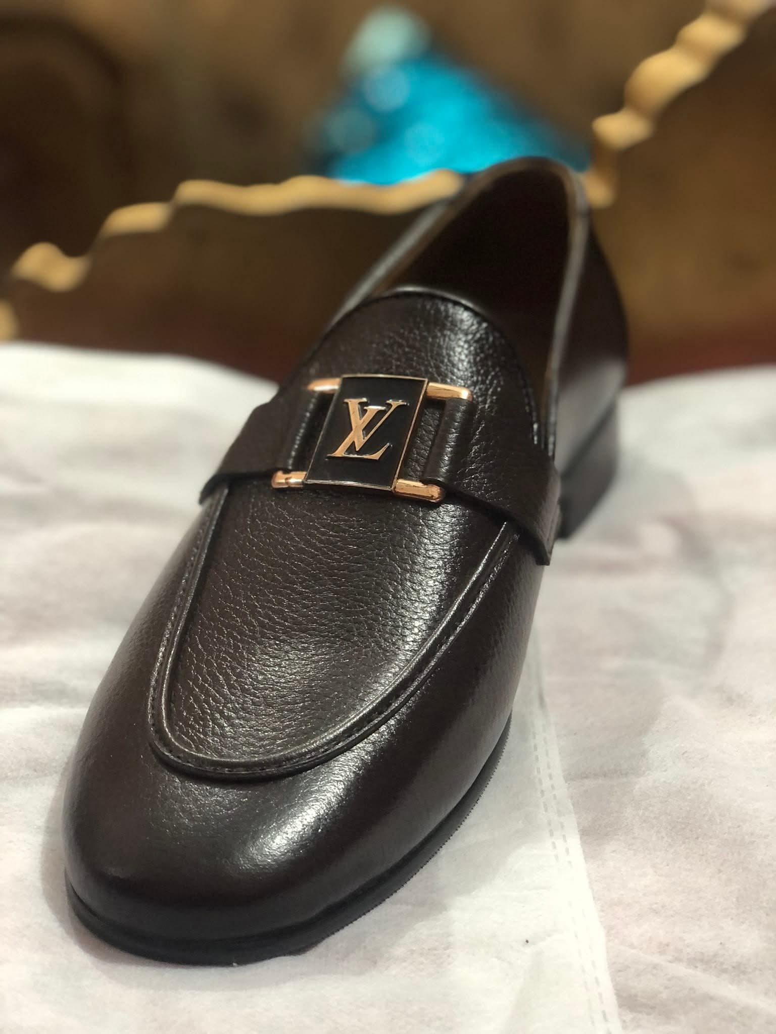 Premium LV Buckle Leather Shoes 👟mens loafers