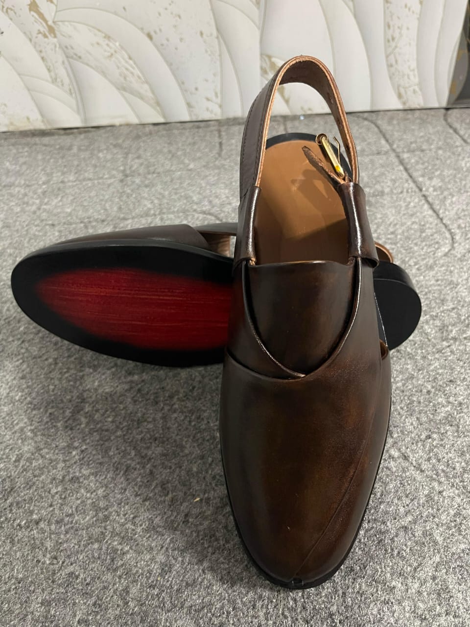 Naurozi chappal mens