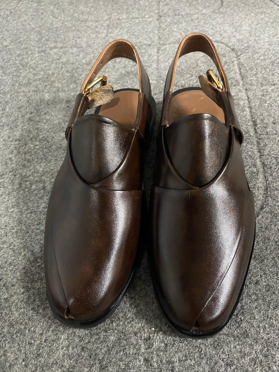 Naurozi chappal mens