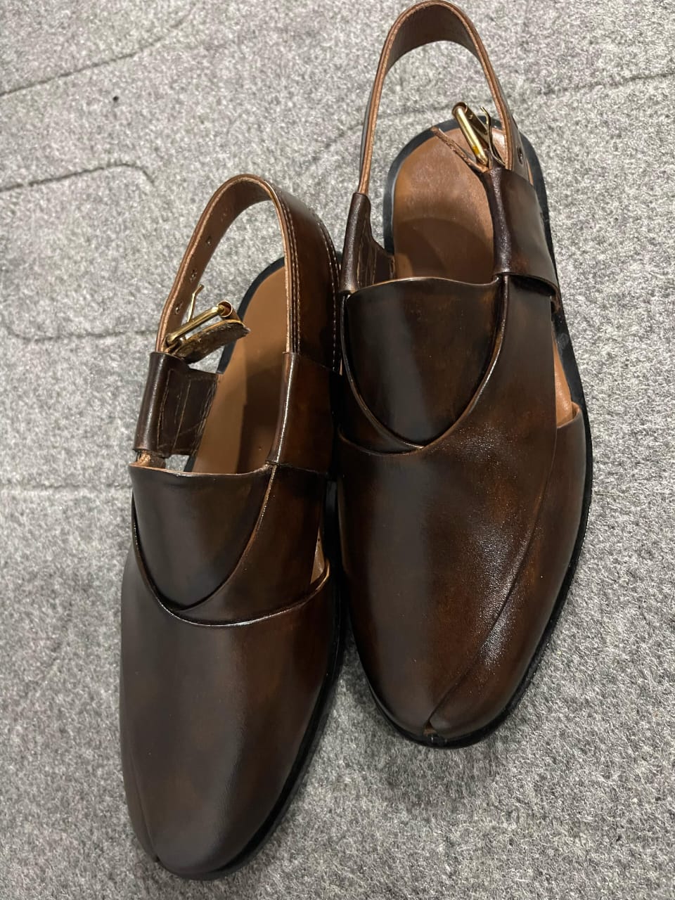 Naurozi chappal mens