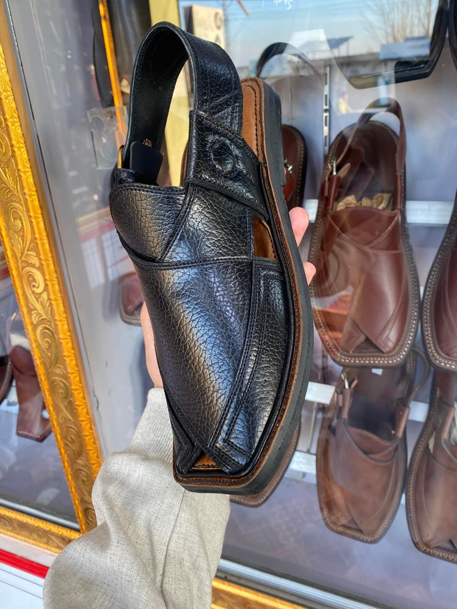 New stok available mens chappal peshawari