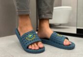 Bathroom slippers