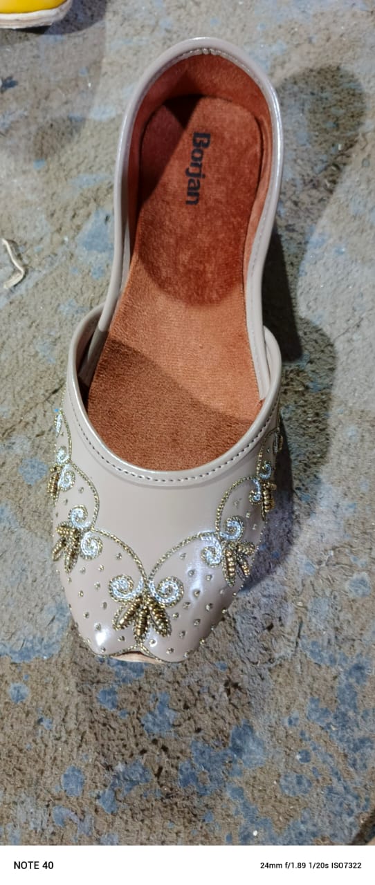 Only make to order womens khussa