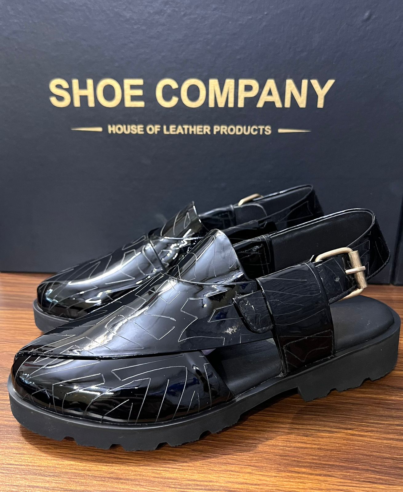 Medicated soft reliable sandal mens