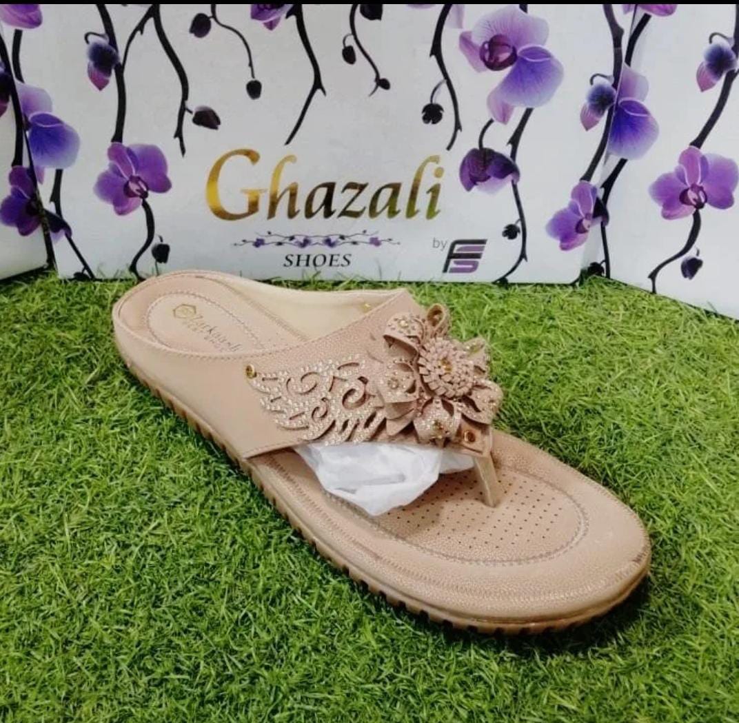 slippers women’s