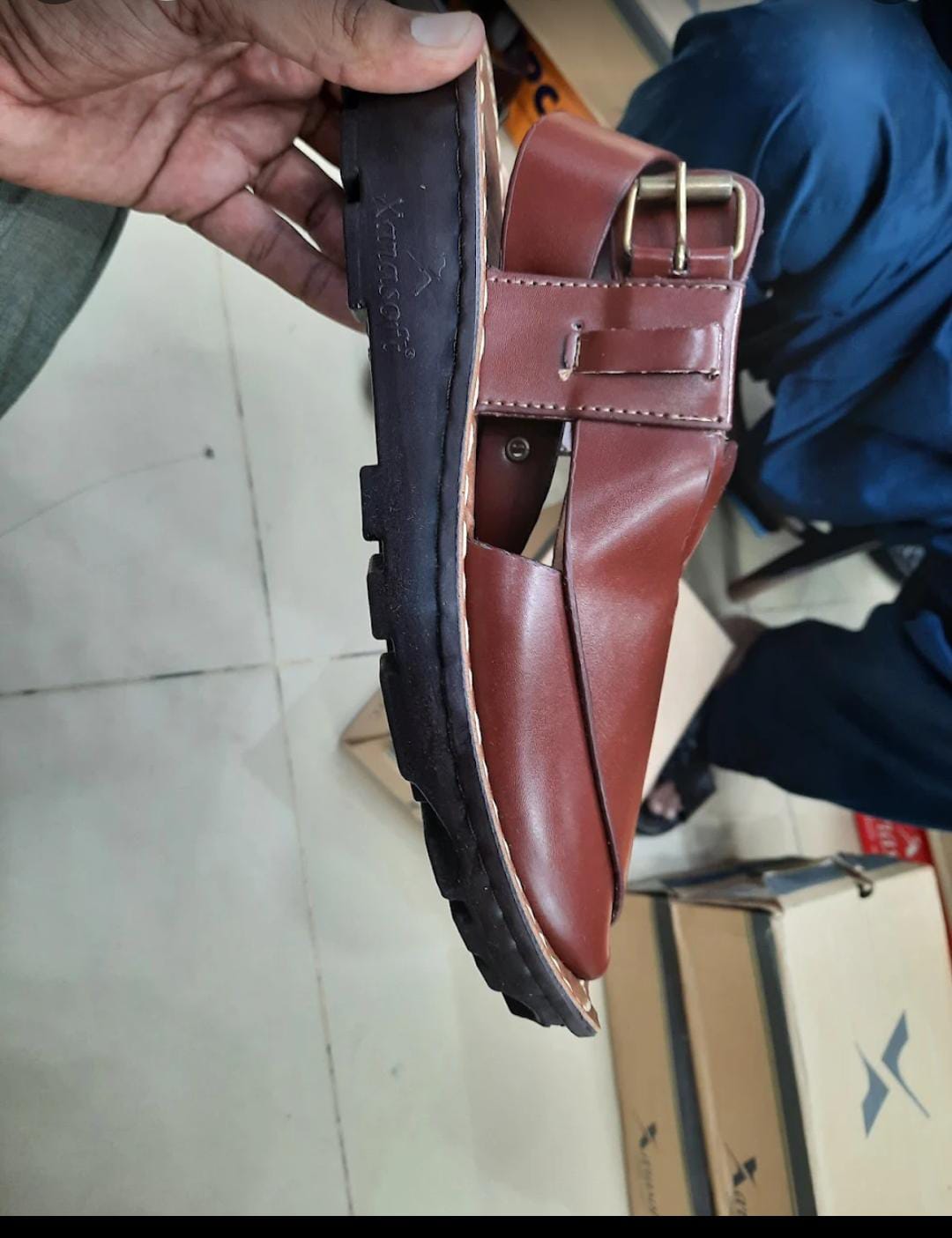 naurozi chappal for men`s