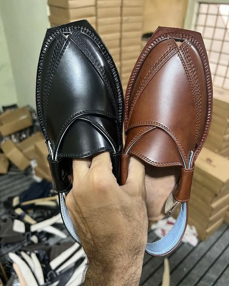 Live Photos  Naurozi Chappal mens