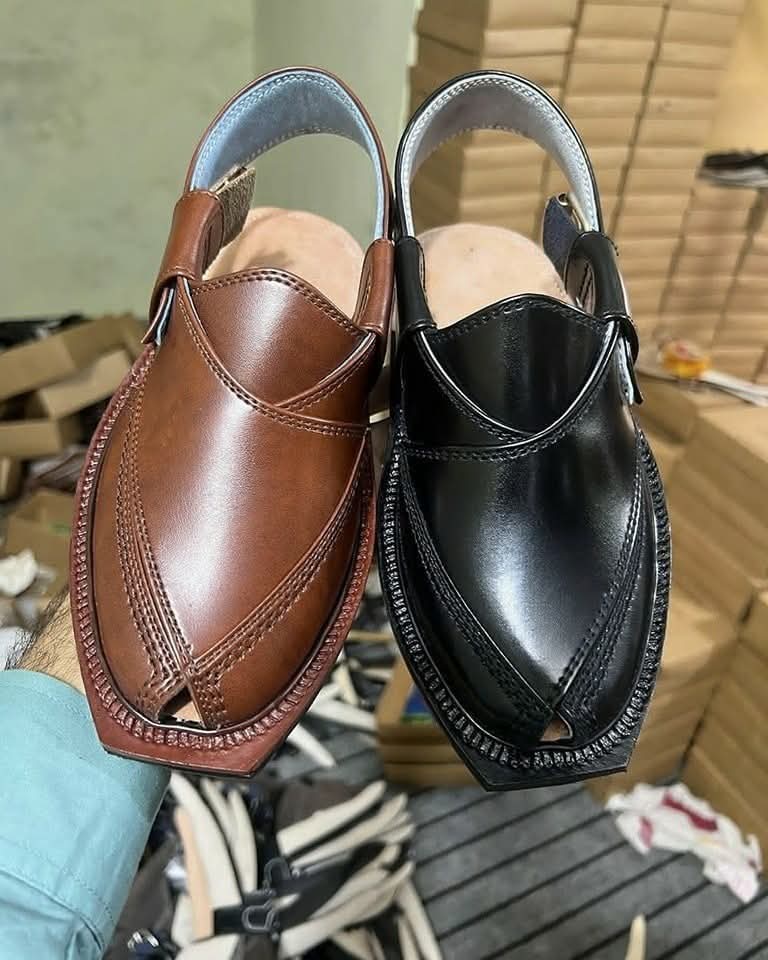 Live Photos  Naurozi Chappal mens