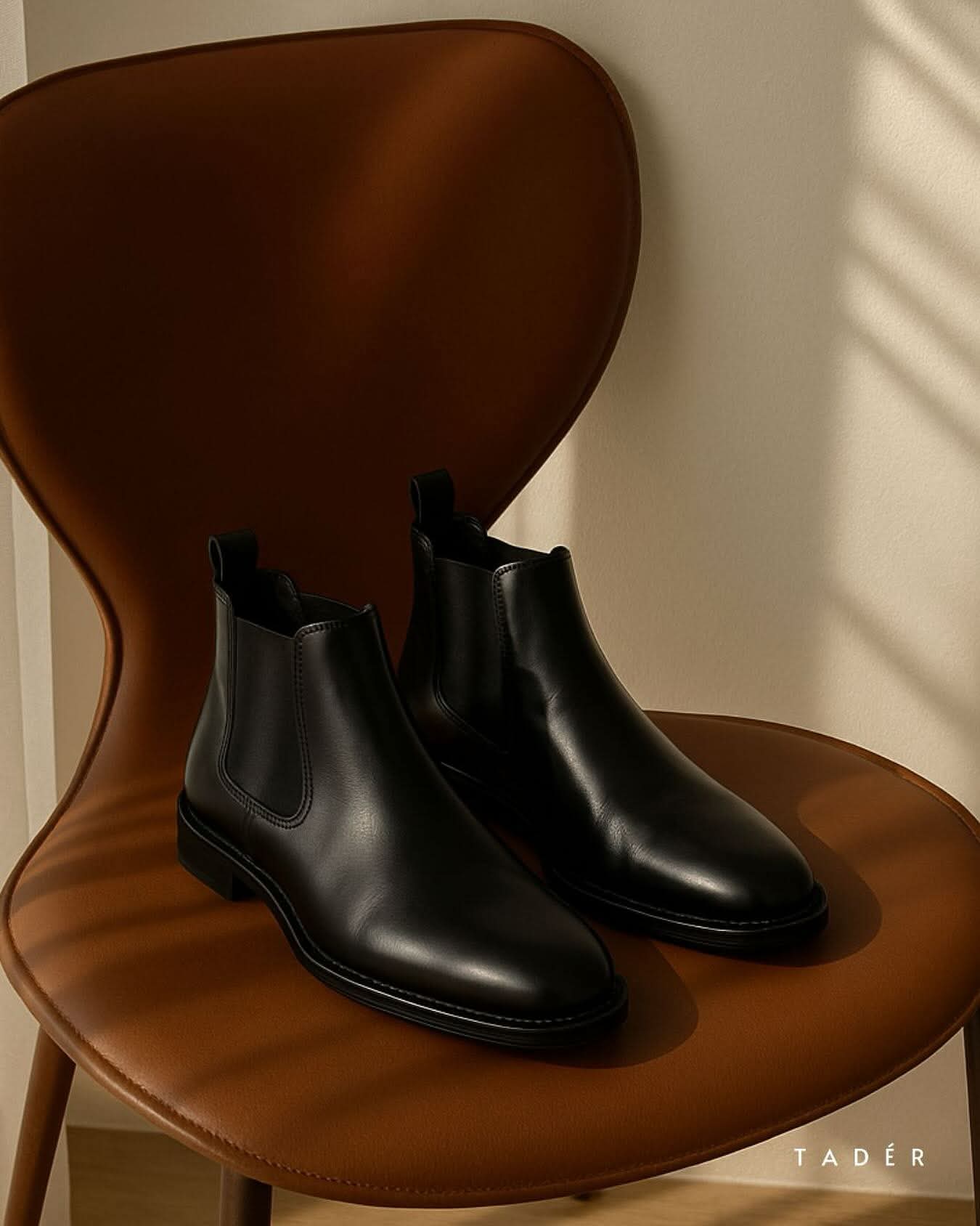 Black Chelsea shoes men