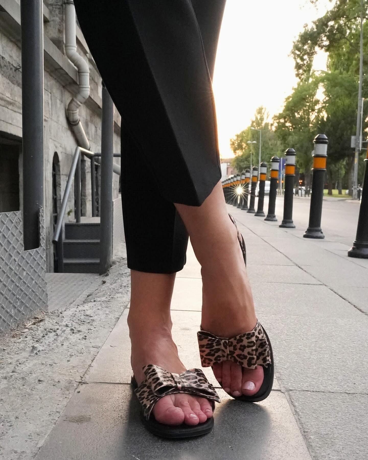 Ladies flat slippers womens