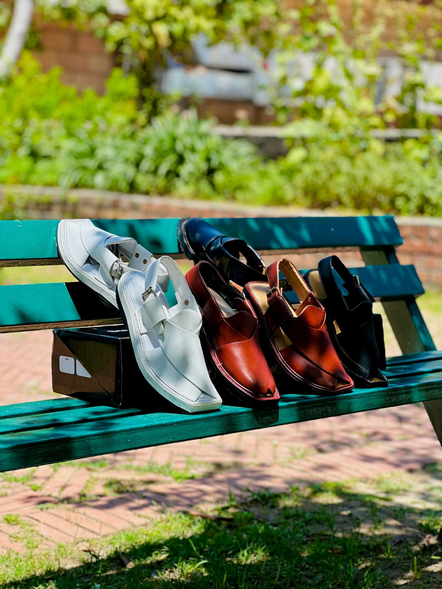 Naurozi chappal mens