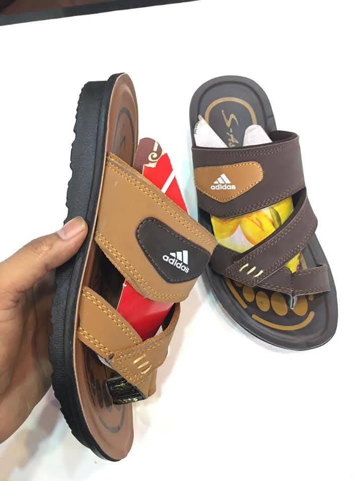 Men’s chappal.