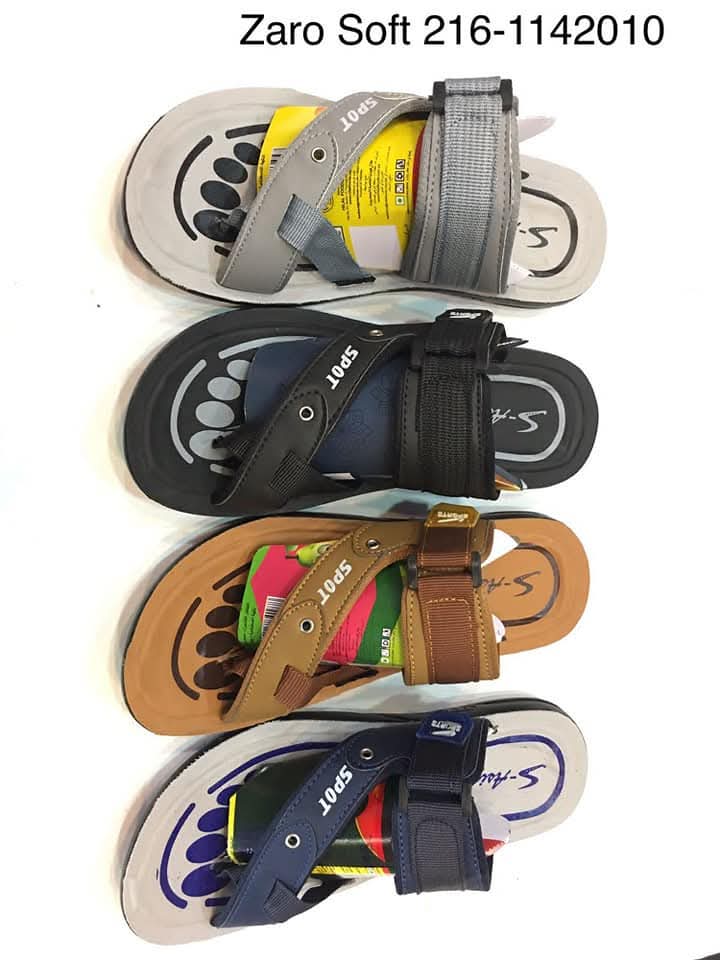 Men’s chappal.