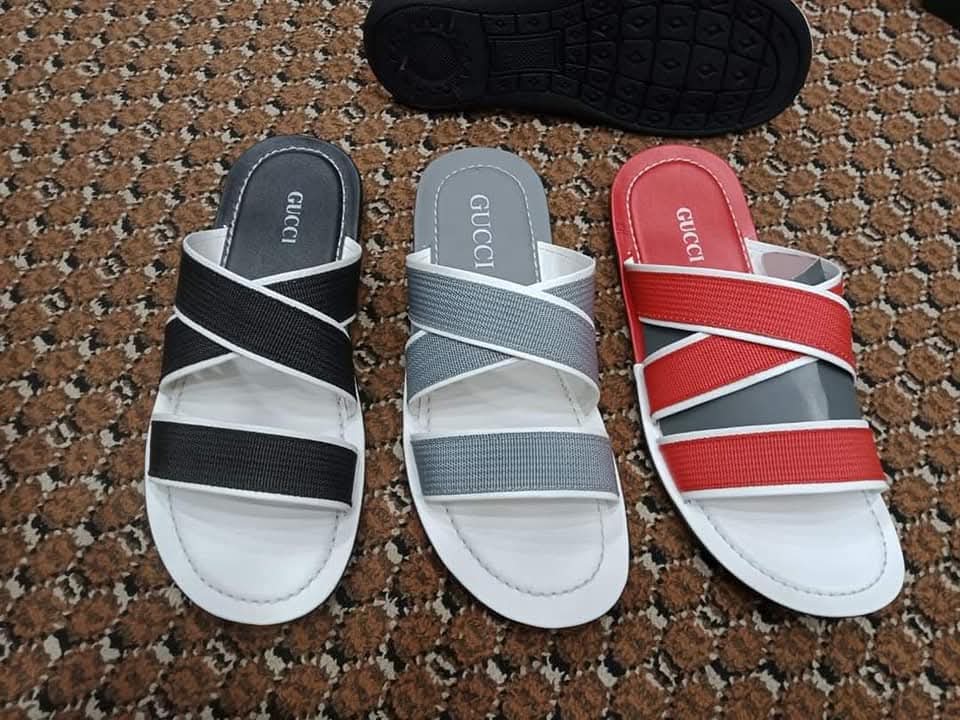 Men’s chappal.