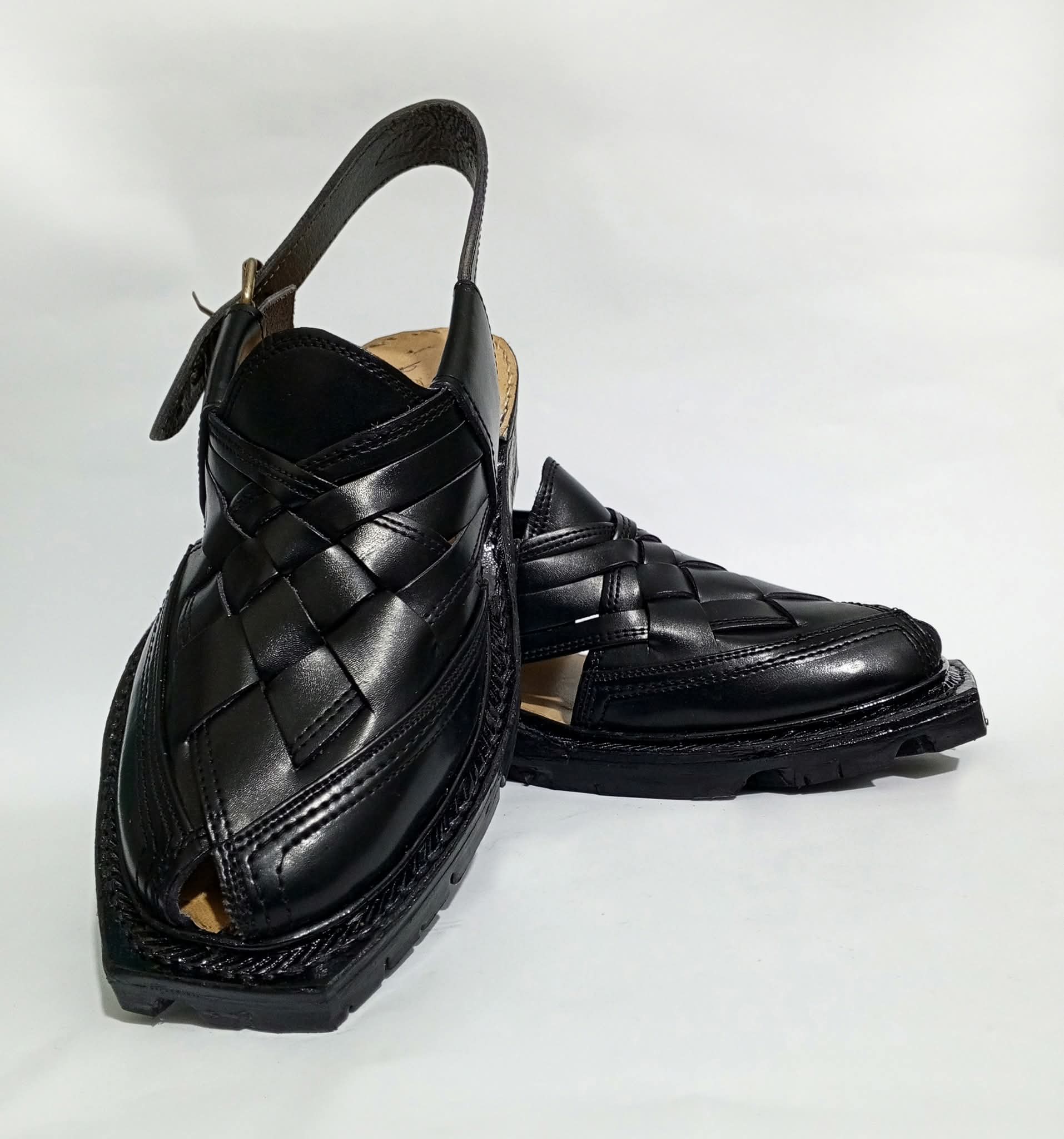 Code: BK-101 Black Quetta Naurozi mens Leather Chappal