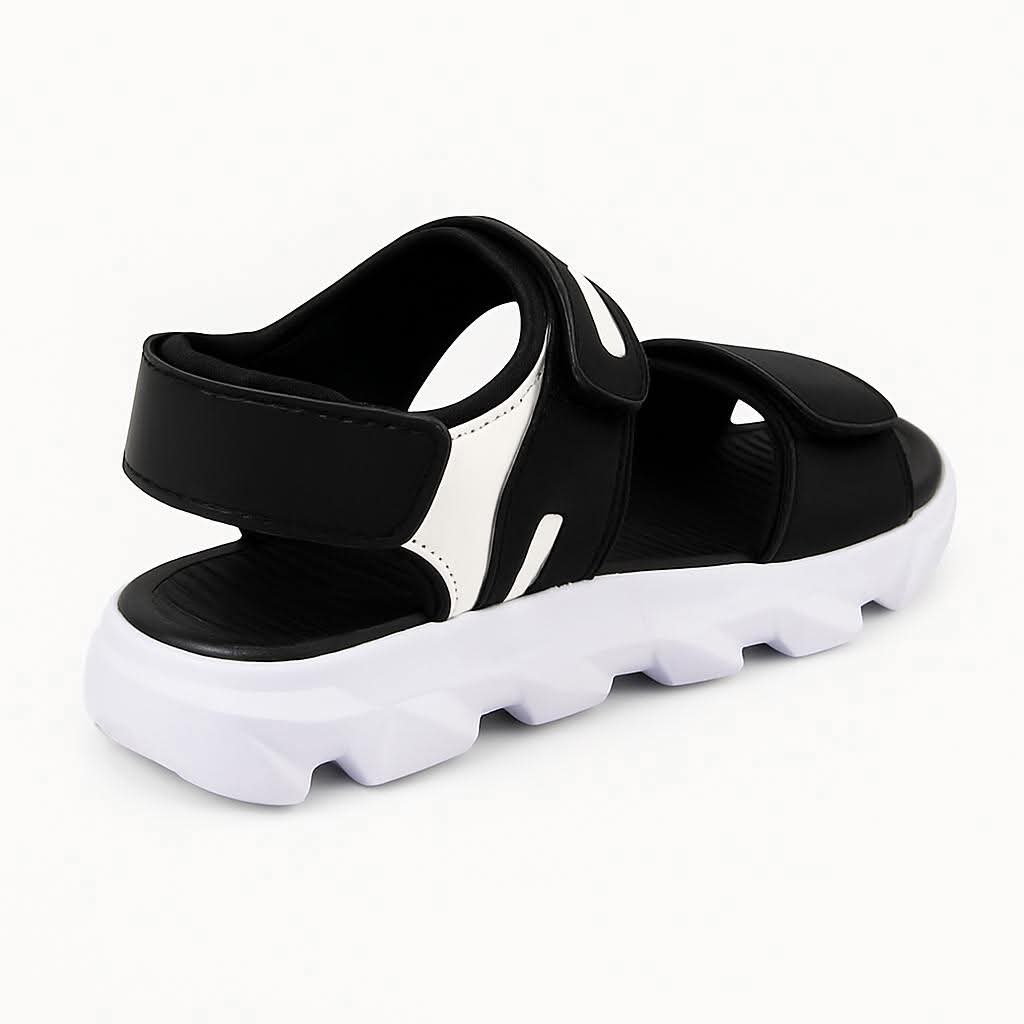 Small and soft sandal men’s