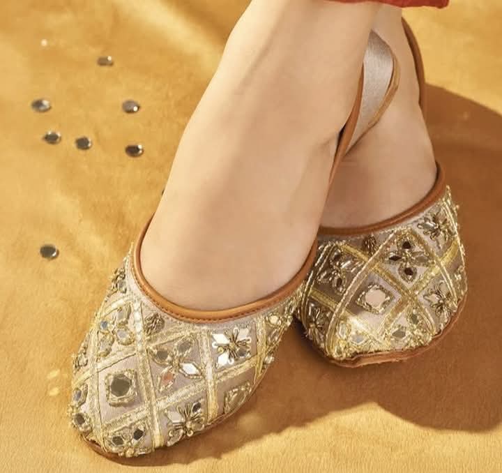 Ladies Khussa 008 women’s