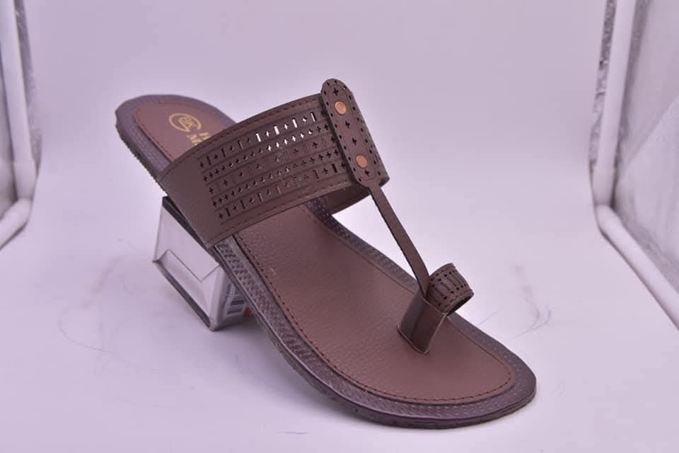 Gent’s kolhapuri  in 3 color men’s chappal