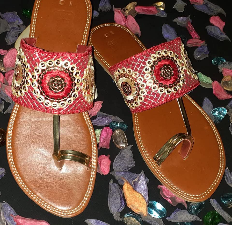 Women’s kolhapuri chappal s 850 without delivery good quality padded sole
