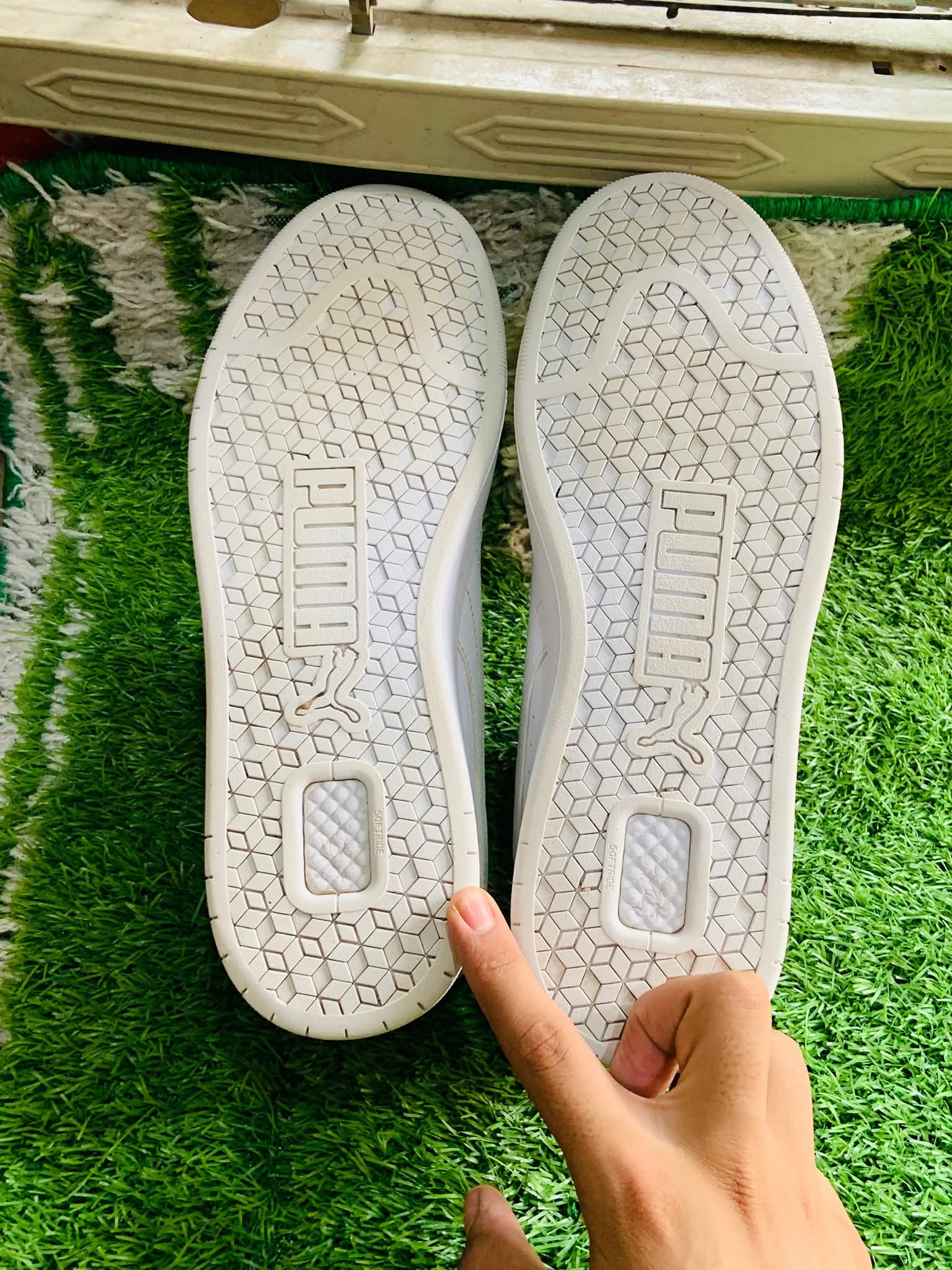 Puma shoes white kpk mens joggers